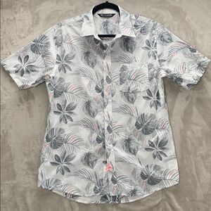 TRAVIS MATTHEW | MEDIUM MENS | CASUAL HAWAIIAN SHIRT BUTTON DOWN WHITE FLORAL